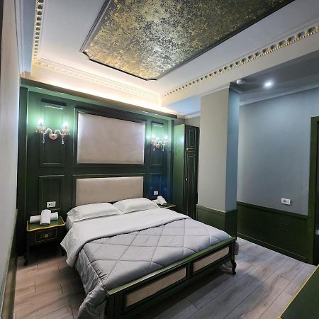 Hotel Lotus Tirana Kültér fotó