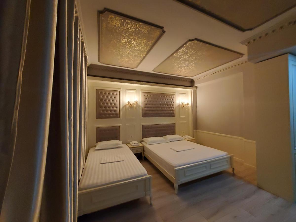 Hotel Lotus Tirana Kültér fotó