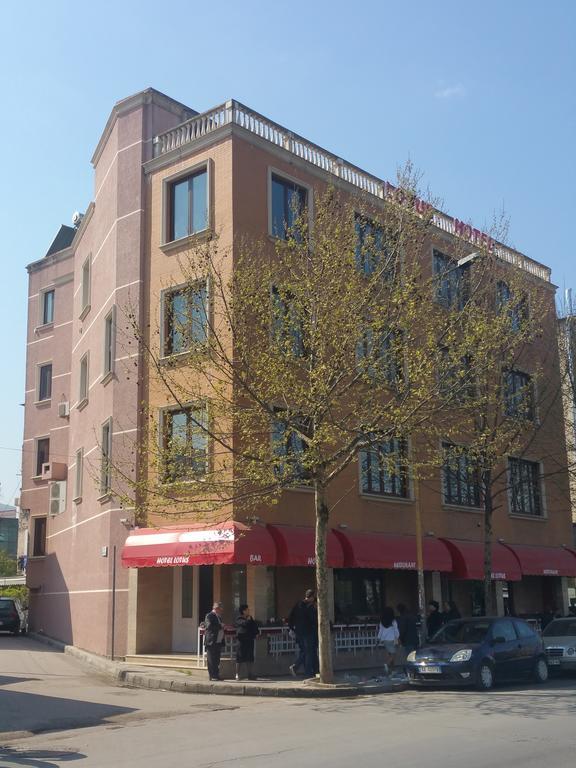 Hotel Lotus Tirana Kültér fotó
